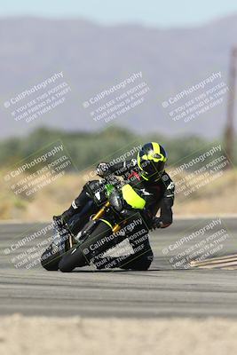 media/Oct-13-2025-Moto Forza (Mon) [[a66d839500]]/3-B Group/Session 3 (Turn 16)/